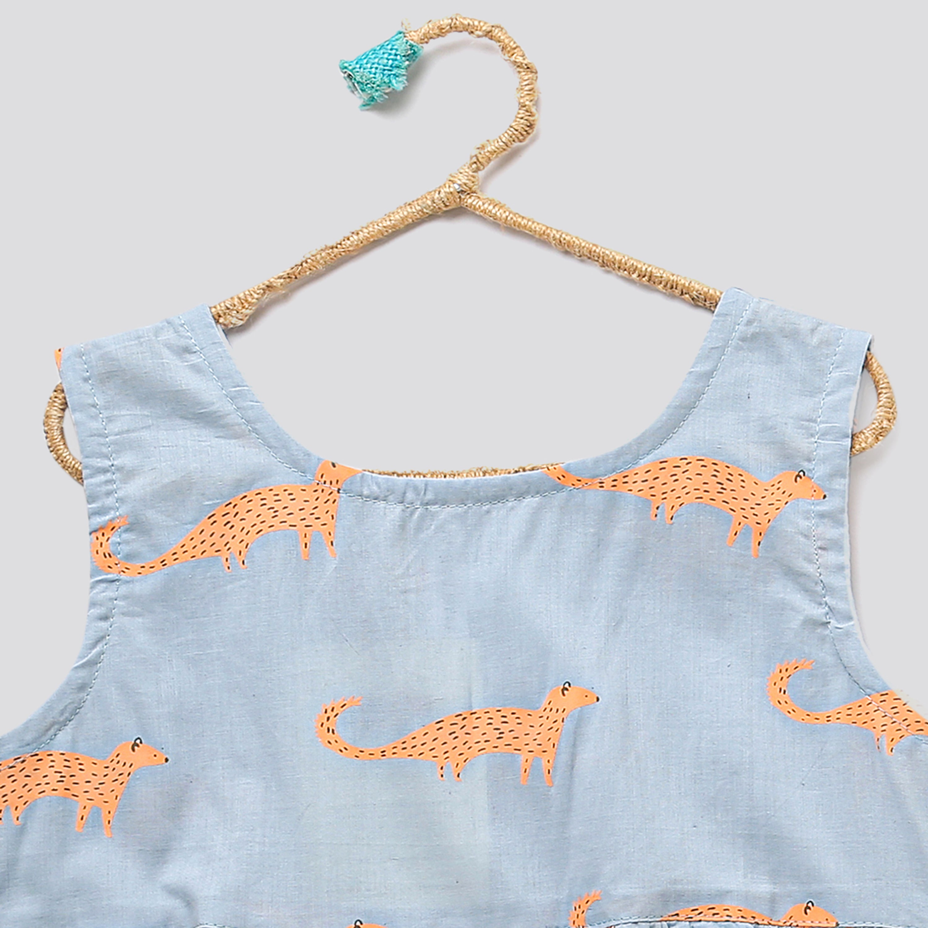 ‘A Band Of Mongooses’  Top