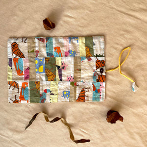 Roll-it-up Patchwork Organiser