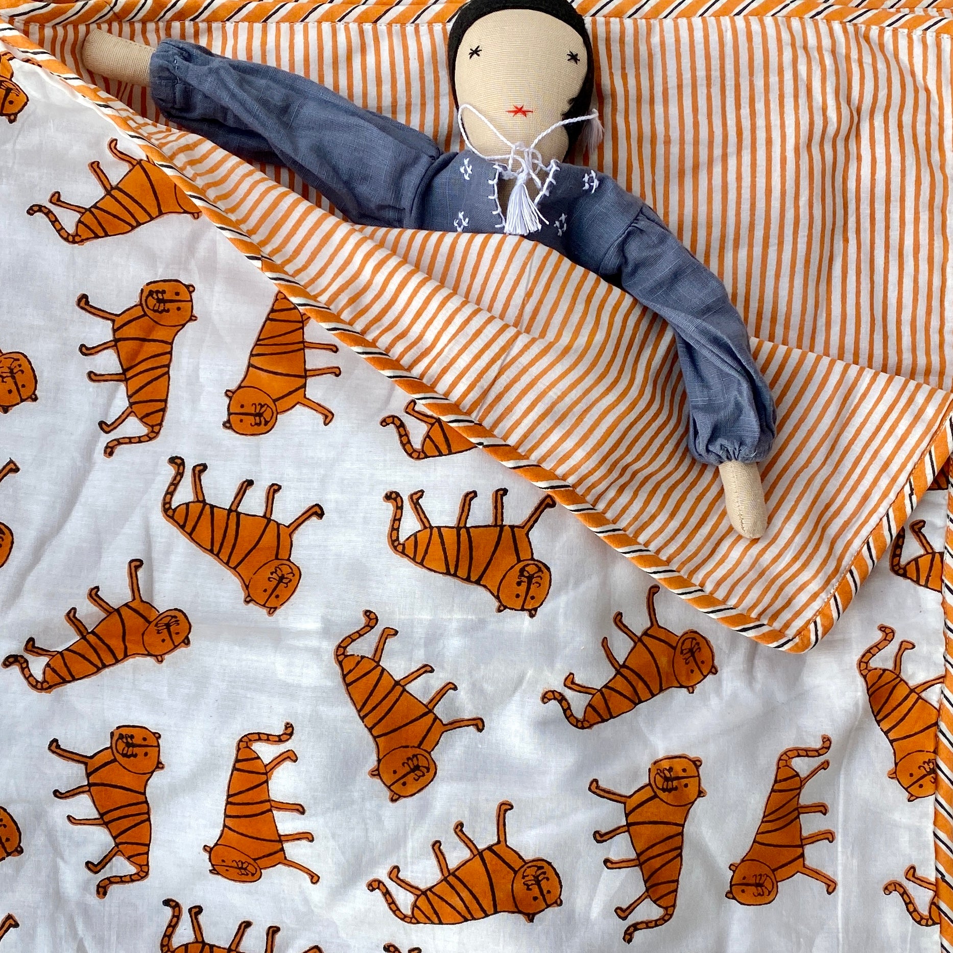 'An Ambush of Tigers' Blanket