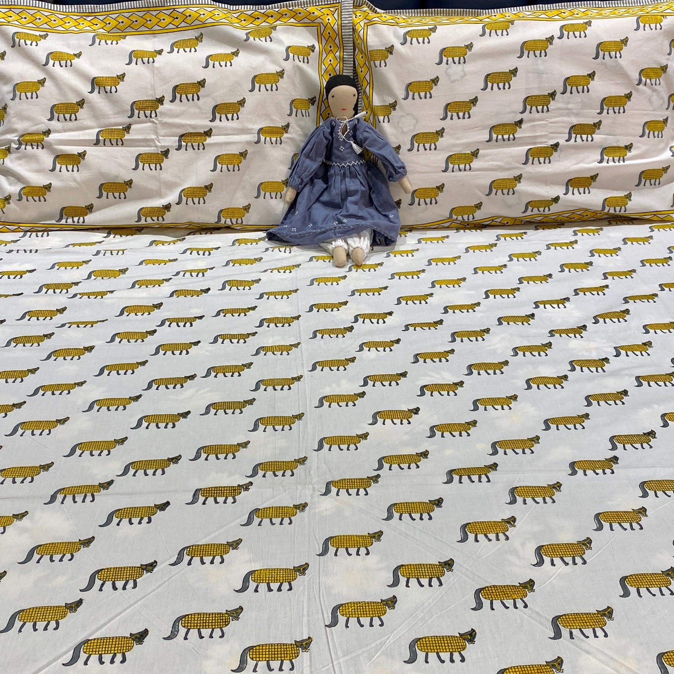 A Skulk of Foxes - Bedsheet